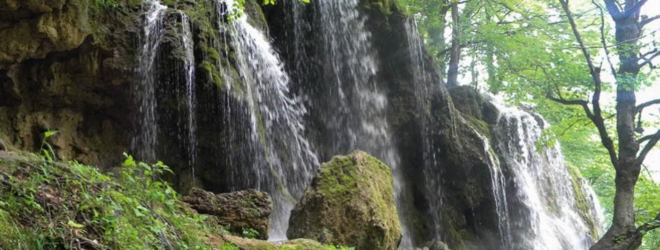 Водопад Варовитец, Етрополе, Бугарска